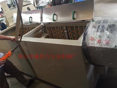 立體蝕刻機(jī)裝車發(fā)貨!