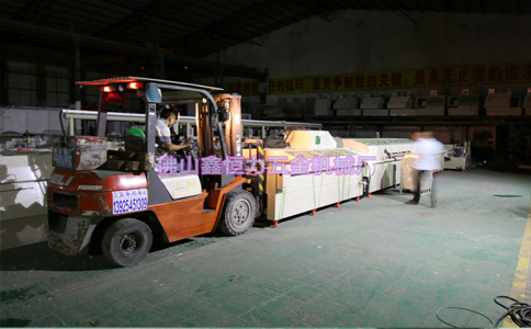 鑫恒力專利產品，全自動水平電解退黑鈦流水線出貨