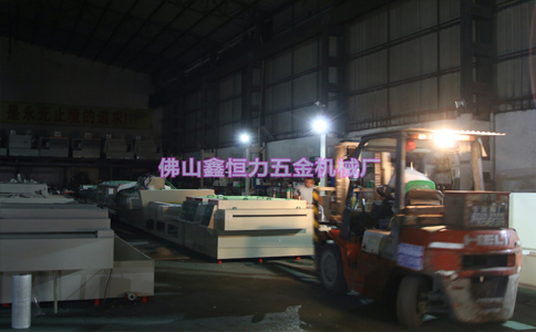 鑫恒力專利產品，全自動水平電解退黑鈦流水線出貨