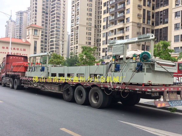 12米不銹鋼鍋片蝕刻機出貨!